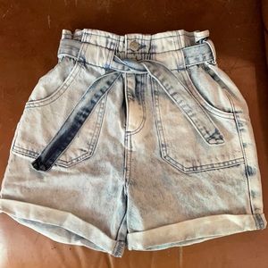 Jean shorts-paper bag